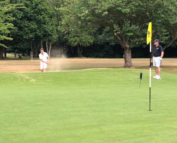 SteveFundraiser's tweet photo. Pure PUTT-Fection for Paul Simpson's Charity Golf Day @HarpendenCommon. As he shouts out "FOUR" £4,500 raised for @KeechHospice. Huge thank you to all 92 golfers who took part and made this day so special @Mickharford.#swingforcare #charitygolf #helpushelpmore https://t.co/BdDqjAxJF1