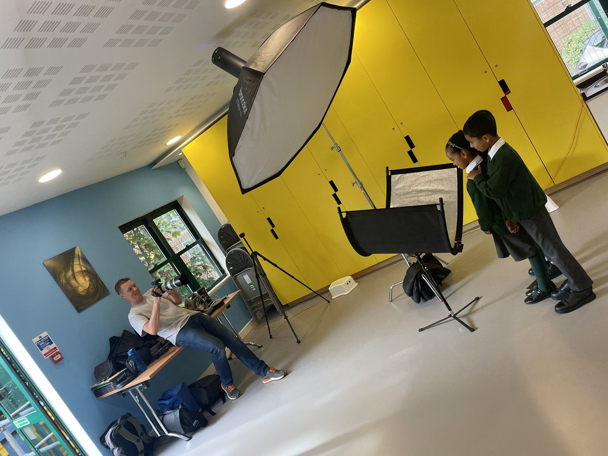 StAndrewsSW16's tweet image. Lights ✅ Camera ✅ Action 📸 We’re delighted to welcome @Mat_Hull to capture some precious moments with our children today!☺️