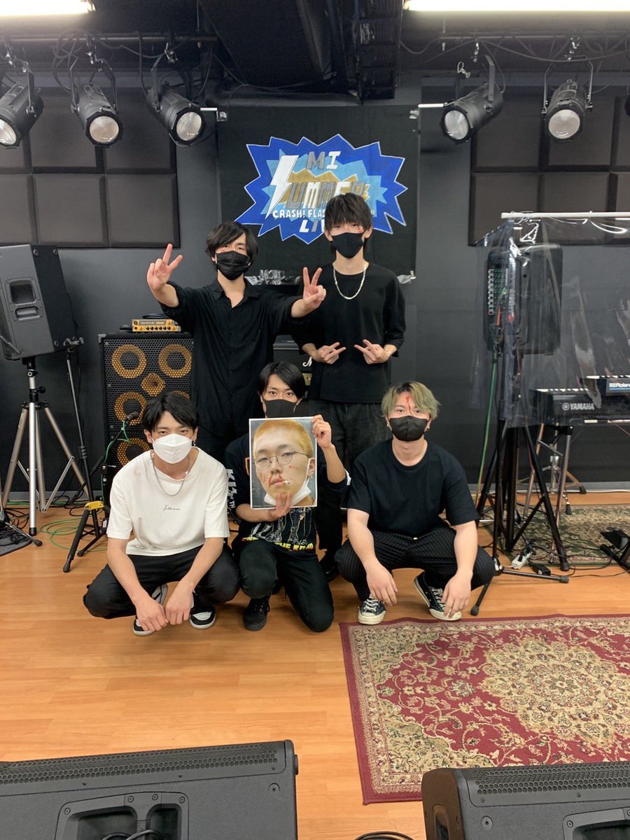 Umens_forever's tweet photo. 今日のライブ見てくれた皆さんありがとう！！
Vo.バブル不在でしたがみんなの支えもありなんとか終えることができました！
感謝！！！ https://t.co/mQKNpPYk3u