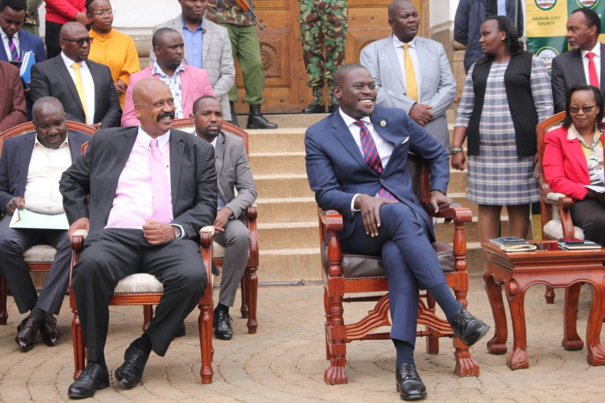 SakajaJohnson's tweet photo. All the functions previously transferred from the Nairobi County Govt to National Government are officially back. Thank you Lt. Gen Badi and the entire team at the @NMS_Kenya for your service to our people. #LetsMakeNairobiWork https://t.co/aeyAgDmQxi