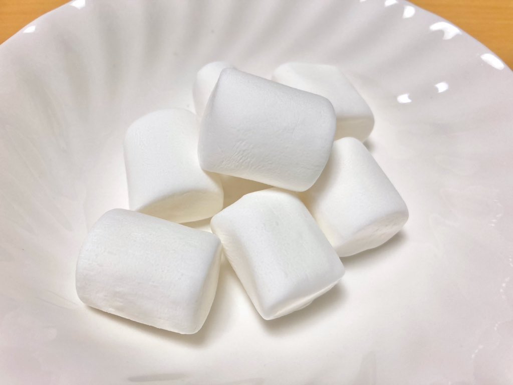 全農さん マシュマロをヨーグルトに漬けるとおいっしいと聞いてやってみました 一晩寝かせたら Togetter