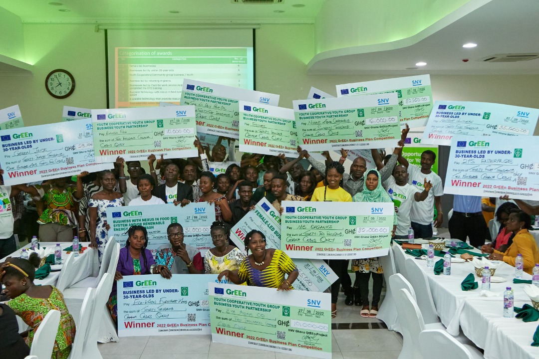 EuropeInGhana's tweet photo. Congratulations to the 51 green entrepreneurs who received matching grants of over GHS 1.3 million during the 2022 GrEEn Business Plan Competition organised by @SNVGhana through the #GrEEnProject funded by the EU🇪🇺!
Let’s go GrEEn!

#AfricaTrustFund #GrEEnBPC #EUClimateWeek https://t.co/M7Eptshyjp