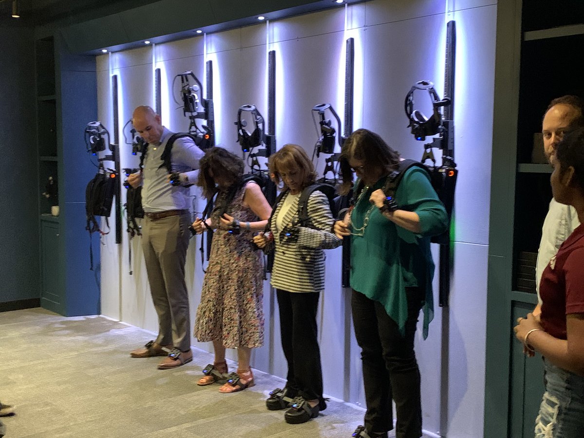 HeliosEdFnd's tweet photo. Amazing afternoon spent with fantastic partners @SybilFrancisCFA &amp; Christy Burton @ASU learning more about MACS Accelerator work to help middle schoolers and beyond in math &amp; Dreamscape Learn that provides fully-immersive educational experiences. https://t.co/QLOkEuTtbR