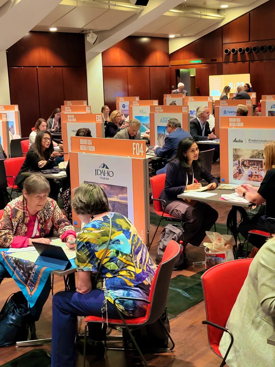 Chris Thompson tweet media