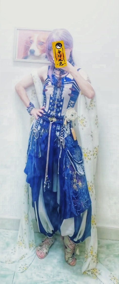 yushiteki's tweet photo. 试了下衣服 https://t.co/ququzIy5hf