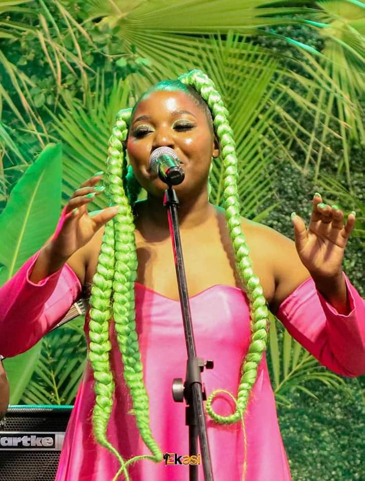 magazine_kasi's tweet photo. 🔶⚫⚪FromBulawayoToTheWorld

@joyrukanza is set to perform at BBC Vale Studios as part of their Maida Vale Cypher Session, following in the footsteps of a long line of greats like The Beatles, Beyoncé and Adele to perform at the iconic venue.
@SkyzMetroFM @khulumanifm95 https://t.co/DjFaiq6g9R