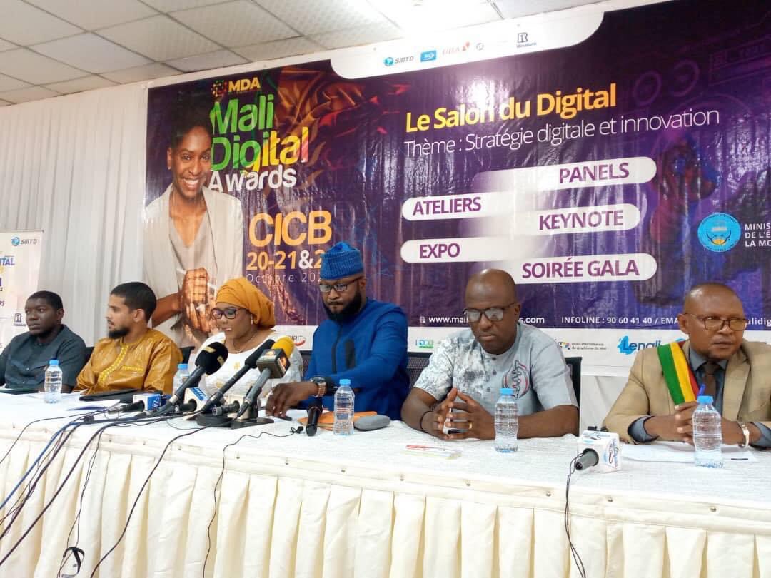 prodevma's tweet image. Conférence de presse su le #MaliDigitalAwards 

Rendez-vous du 20 au 22 octobre 2022, au centre international de conférence Bamako ( CICB), pour assister à la 2eme édition du MDA.

#Prodevma #MaliDigitalAwards #technology #solutiontechnologique #mda2022