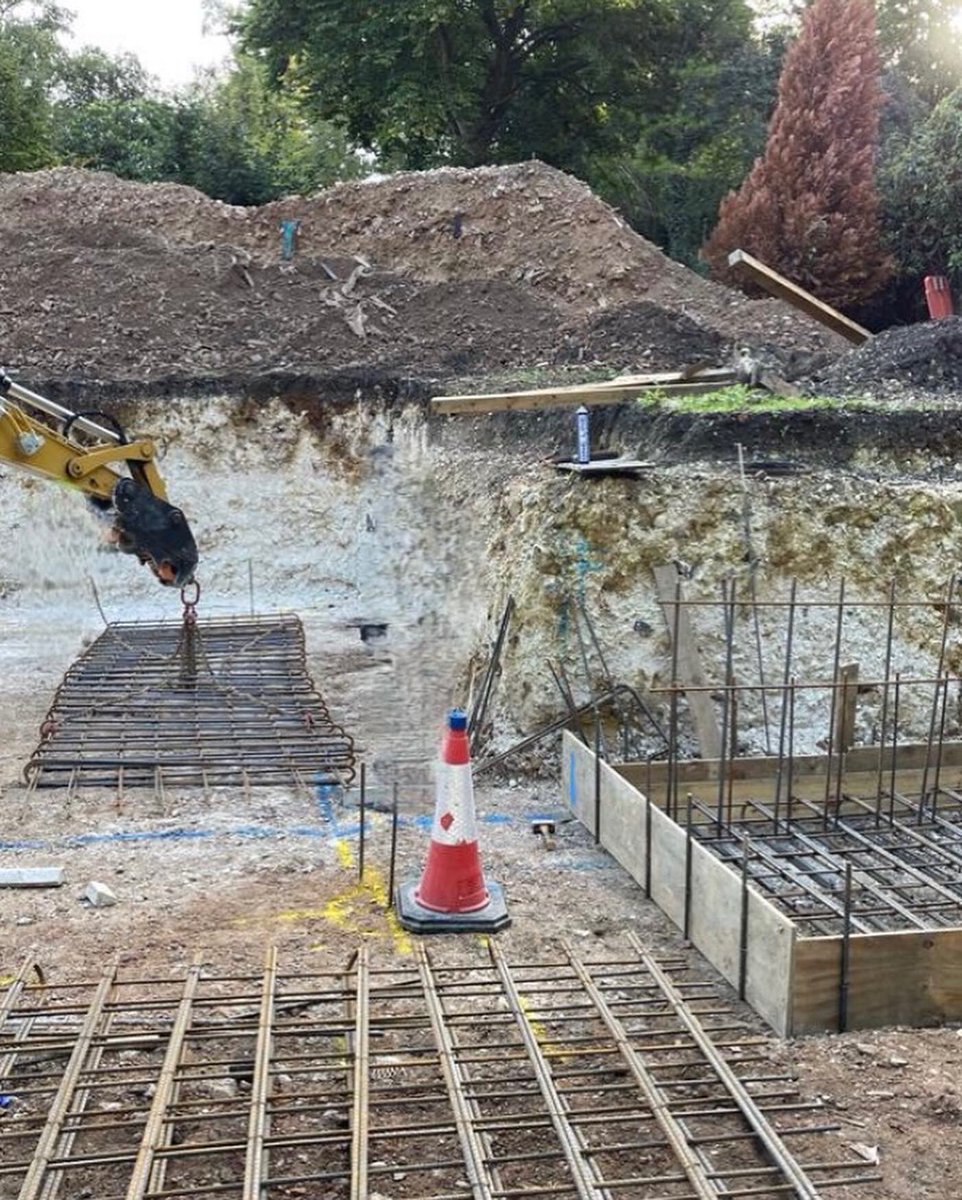 DLTORO_LTD's tweet photo. Hampermill site progress update!
#groundworks #dltoroltd #watford https://t.co/xrx3ERgvpy