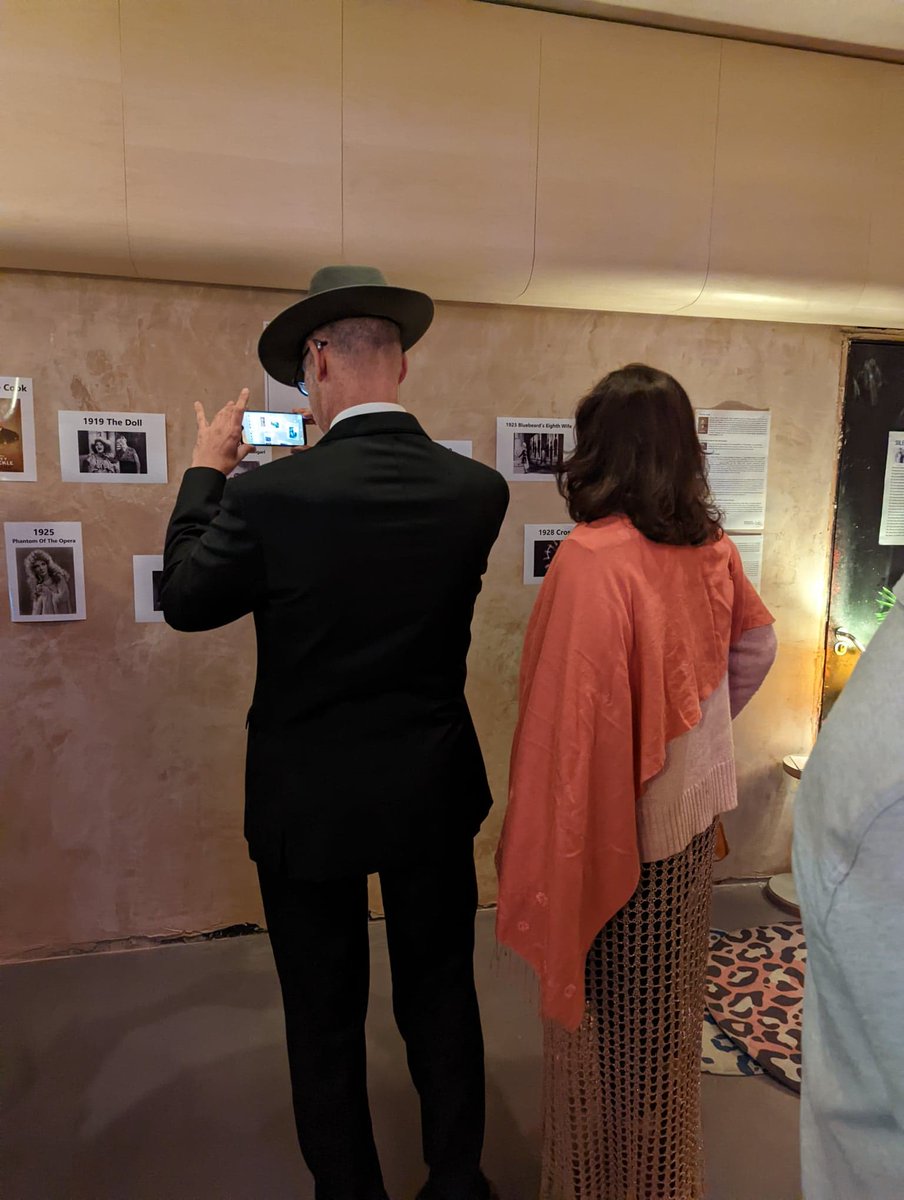 LUSCIOUS #SilentMovieDay celebration  @riocinema last night! Hosted by @Dandelamotte and @ochiwp great talk by @ELFilmCollectiv and more sign ups to @HeritageFundUK #MoonbeamMagic Our installation was in all day and we had lovely talks with the public about #SilentCinema!
