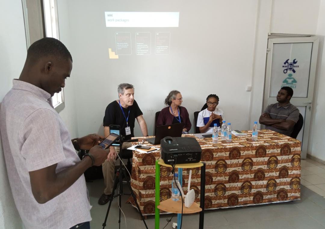 ApsohaA's tweet photo. Let’s talk about Science and Networking . This very interesting panelistMade up  of members of the European maker innovation ecosystem(MAkE)talk to us about open science and networking  @makeafricaeu @Mboathomas @LabMboa @AfricaOSH @GOSHCommunity https://t.co/Pfw2i0GtDD