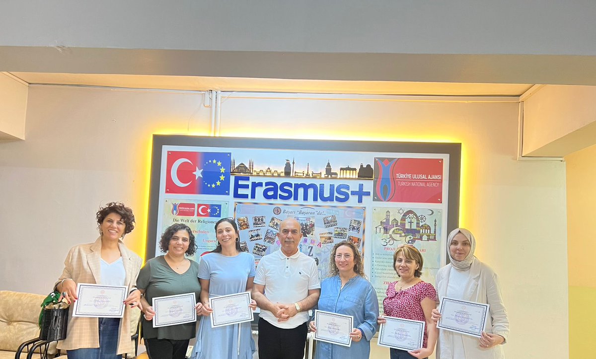 tbal55's tweet photo. Erasmus ekibimizi tebrik ediyorum,güzel hikayeler biriktiriyoruz!.. https://t.co/P6XPGr3IvO