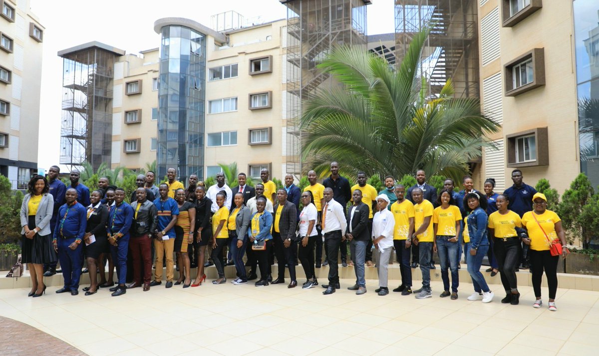 SkyzHotel's tweet photo. Honoured to have @TheSimbaGroup sister brands in attendance today @simbatelecom @Project500kUG @ProteaKampalaH 

#SkyzHotelAt5 #SkyzPresidentialVisit https://t.co/HAuLsBn1MP