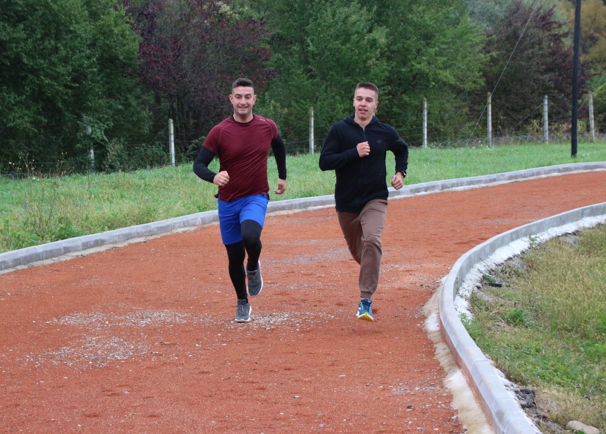 MApNRomania's tweet photo. În această săptămână am făcut sport sub motto-ul #BeActiv
Săptămâna europeană a sportului a fost marcată la Brigada 81 Mecanizată printr-o serie de activități sportive.
Ne dorim să încurajăm pe toată lumea, indiferent de vârstă, să aleagă un stil de viață bazat pe mișcare. https://t.co/etrRFUCFZo