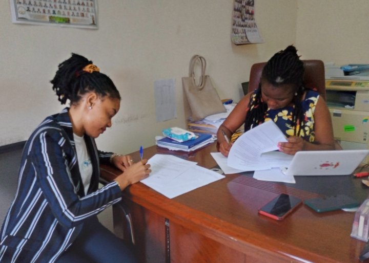 CathNatang's tweet photo. Successful Partnership agreement with CN and CHRDA for a Sustainable Fashion Design Program aimed at empowering women and girls. Classes are set to begin this October 4th
#sustainablefashion #afrplasticschallenge #sustainablefuture #saveouroceans
+237670396770 https://t.co/2aYvdGC5m3