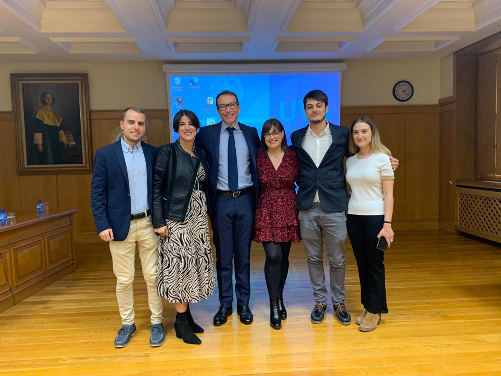TechIncrease's tweet photo. Nuestro director del grupo de investigación @ArenillasJF ha superado la oposición a catedrático de universidad por la Universidad de Valladolid. Felicidades y enhorabuena 👏👏
Better brains for a better world. https://t.co/2zeSqE8na3