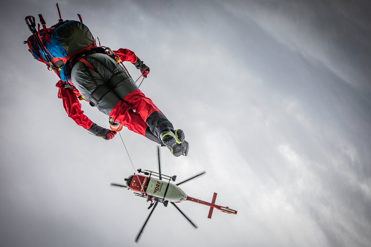 sdis67's tweet photo. [MANŒUVRE] 🇫🇷🇩🇪« Un exercice exceptionnel et réussi » Retours sur l'exercice transfrontalier de #SécuritéCivile franco-allemand organisé mercredi sur le Rhin, à #Strasbourg/#Kehl. 
👉Article et photos sur https://t.co/N8kfoS1bK5
#CooperationTransfrontaliere @Prefet67 @F_Bierry https://t.co/3ojcQlk1xc