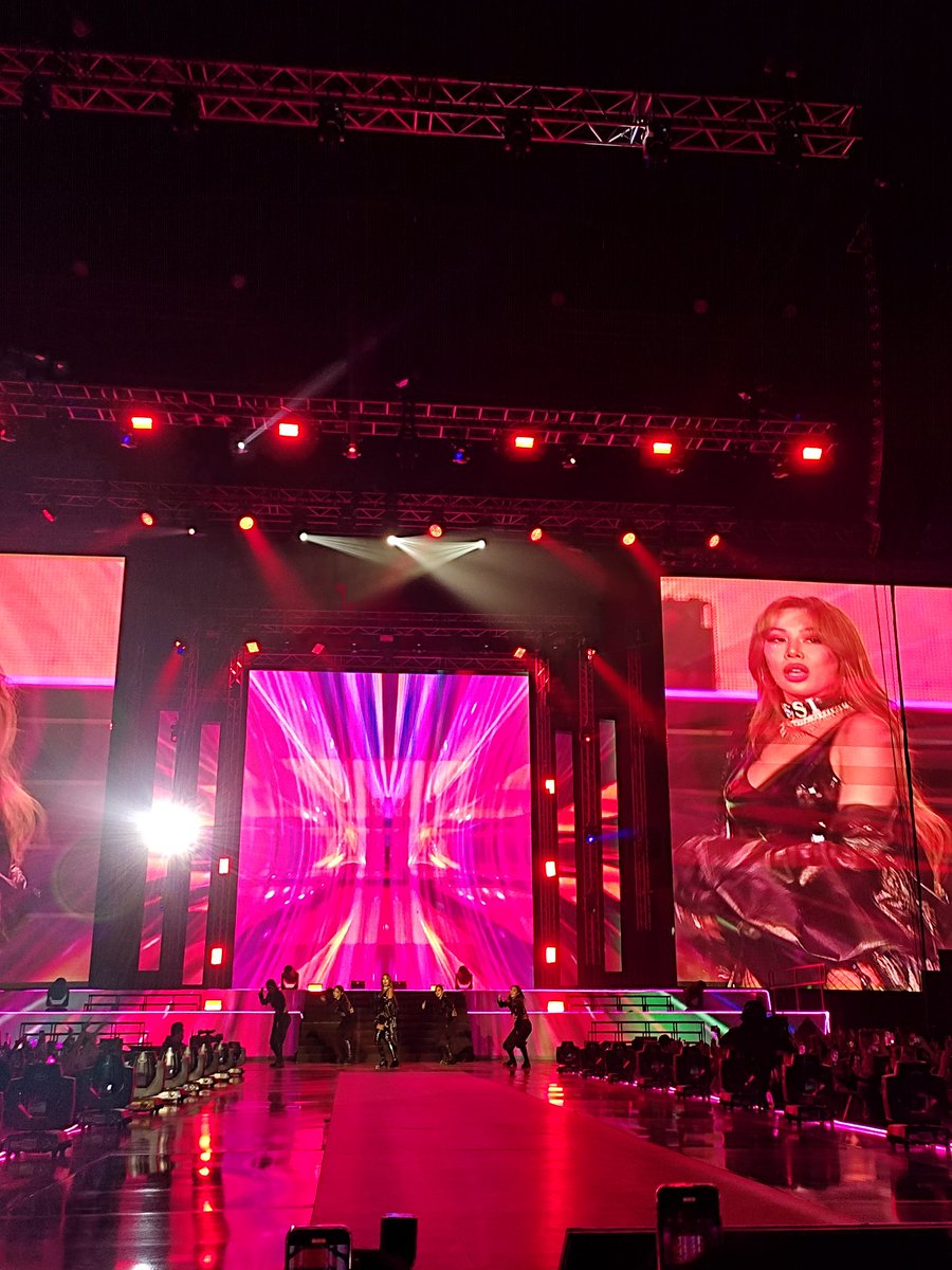 HallyuLife on Twitter "LIGHTS! CAMERA! ACTION! 💡📷 Jessi is finally