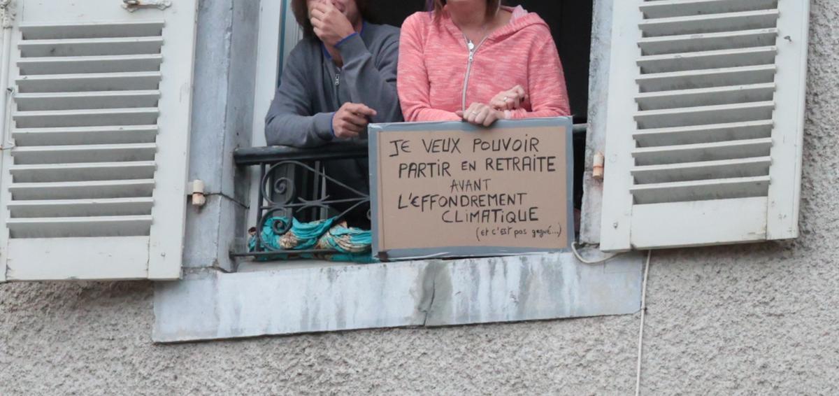 LaRepDpyrenees's tweet photo. ▶️ Venue d' @EmmanuelMacron à #Pau / Pancartes confisquées chez un couple du Foirail : la @PoliceNationale s’explique
https://t.co/apd6EVjAPt https://t.co/65oT3dLWcW