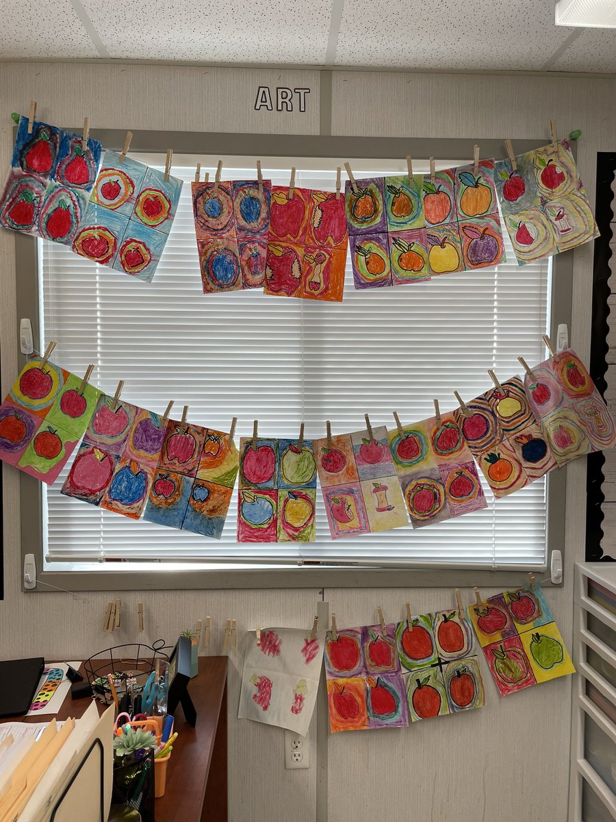 Apple art in 5/6 <a href="/TapleytownHWDSB/">Tapleytown Public School</a>