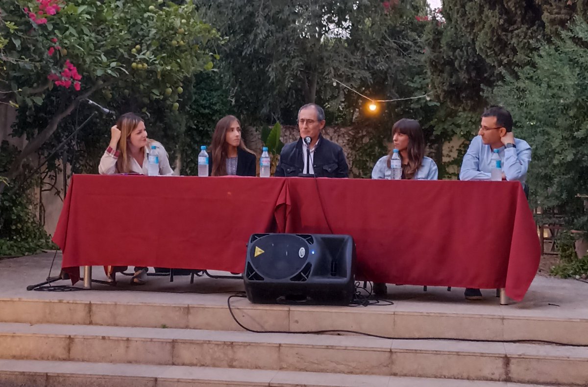 MargaFronteraB's tweet photo. Javier Arranz: com a científic, he sentit que durant la pandèmia els polítics han pres les decisions tenint en compte l'evidència científica que els hi transmetíem.
#NitRecerca22 https://t.co/0HG4SKoCgw