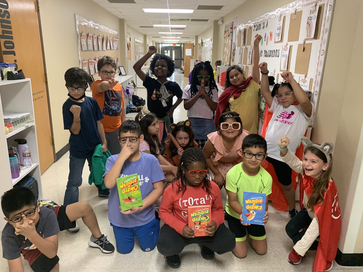 Amanda Simmons🦒☀️ (@mssimmons_3) on Twitter photo Happy Wedgie and Gizmo Day! We finished the three book series by <a href="/sselfors/">Suzanne Selfors</a> and to celebrate we dressed up as our favorite characters!! #kimballreaders #kimballes #poteetstrong Happy Wedgie and Gizmo Day! We finished the three book series by <a href="/sselfors/">Suzanne Selfors</a> and to celebrate we dressed up as our favorite characters!! #kimballreaders #kimballes #poteetstrong