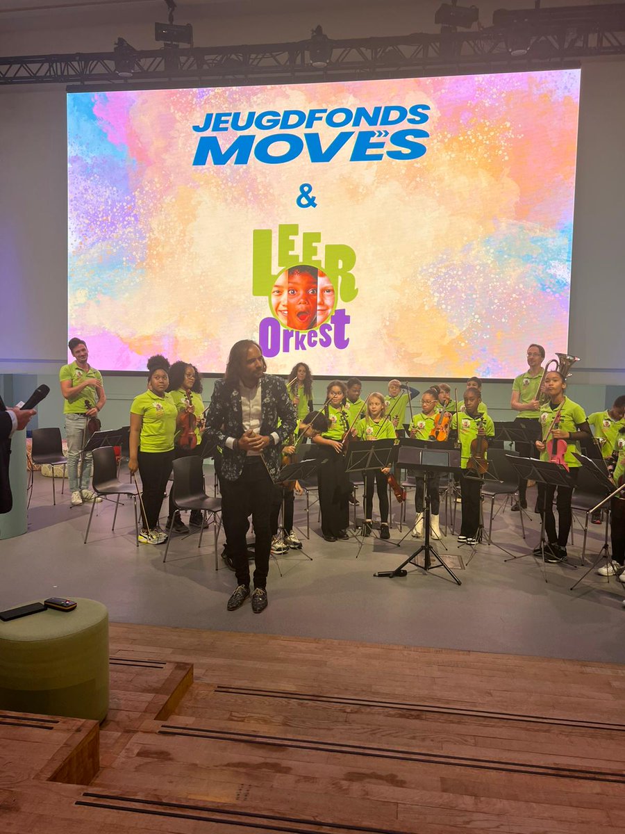 Mooie moves vanmiddag! Het Leerorkest verzorgde een swingend optreden op de landelijke bijeenkomst voor alle medewerkers en lokale fondsen van het <a href="/jfscnederland/">Jeugdfonds Sport & Cultuur</a>. Samen zorgen we ervoor dat kinderen op muziekles kunnen en er een instrument is voor thuis. leerorkest.nl