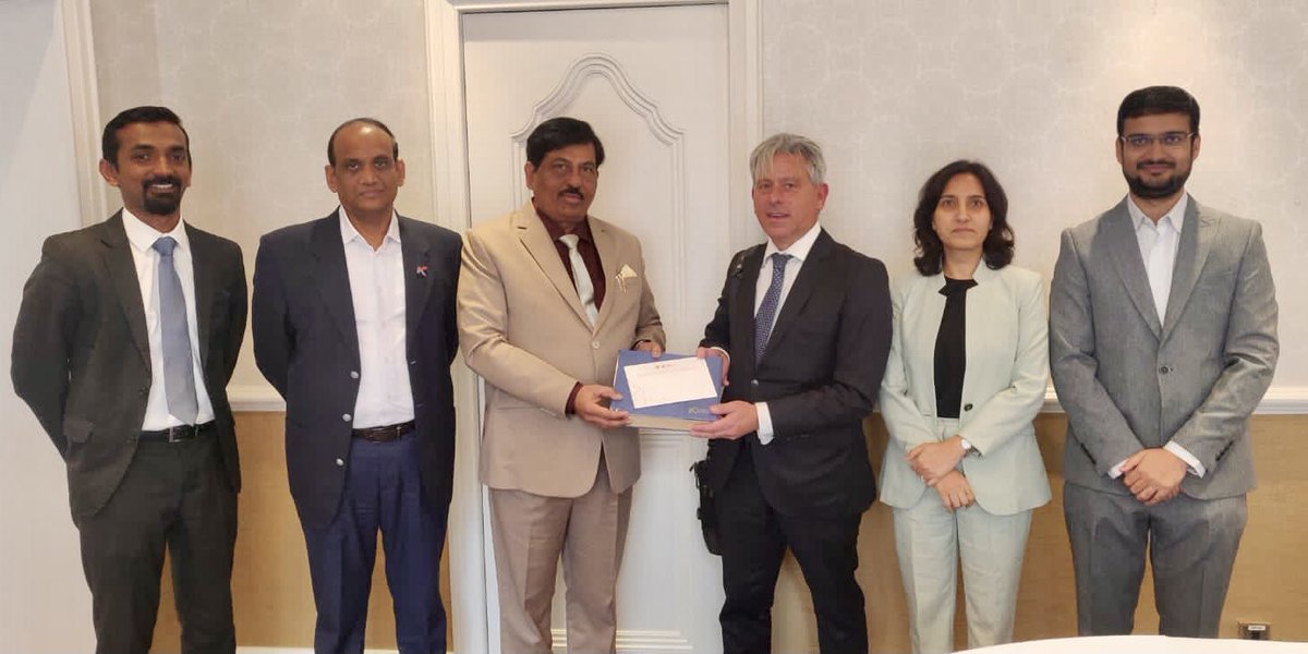 UKinBengaluru's tweet photo. As part of #Karnataka government’s trade & investment 🇬🇧 roadshow, Industries Minister @NiraniMurugesh, @ACSIC_GOK, @CommIndustries & @investkarnataka delegation met existing & new UK investors in Karnataka, and explored opportunities in aerospace supplychains. #PartnersOfChoice https://t.co/2hLA4r1nsU