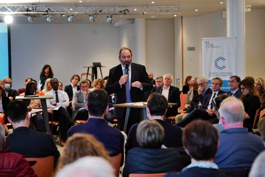 Merci à la centaine de citoyens, professionnels de santé et élus de la Sarthe qui ont travaillé aujourd’hui sur des solutions très innovantes pour refonder notre système de santé. Je vous donne rendez-vous lundi au Mans, pour lancer ensemble le #CNRsanté.