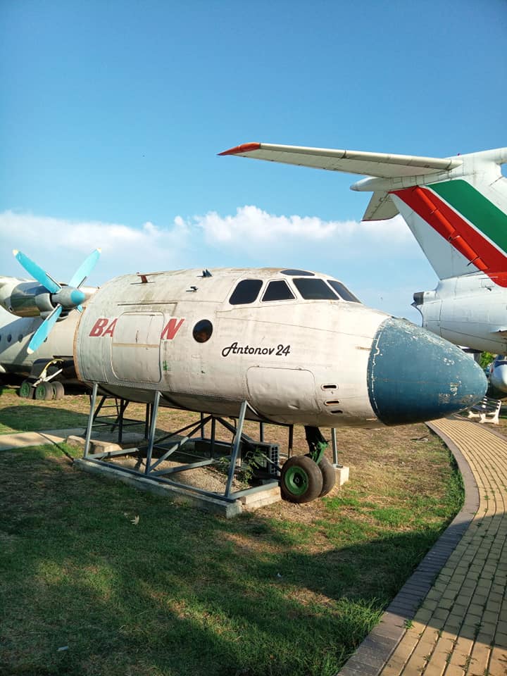 Aviation Museum Burgas
If you want to see beautiful photos, I would be very happy to have more followers in Relica. You can see more than 2500 photos of Bulgaria there, have a look.
relica.world/join/298e9765-…
#relica #bsv