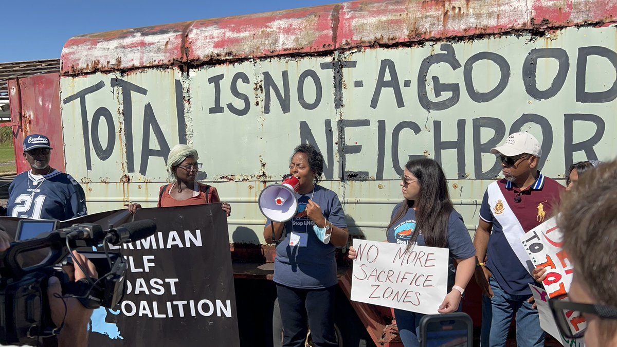 Happening now: Frontline leaders in the Gulf are touring the sites of Port Arthur, TX biggest polluters to highlight the direct harm #BigOil causes Gulf coast communities through toxic fossil fuel pollution. Enough is enough. Together, we will #DefendtheGulf! #NoSacrificeZones