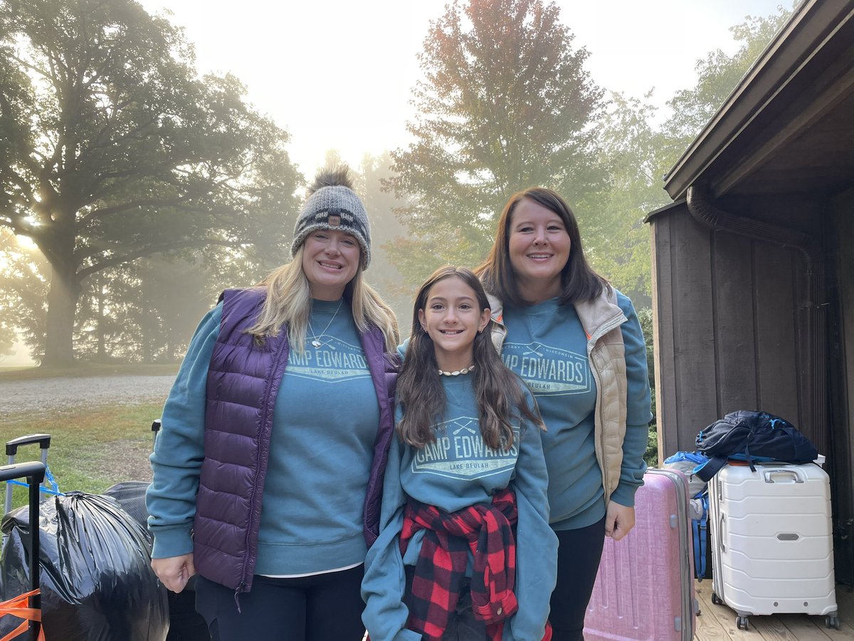 MrsMKula's tweet photo. Last day at camp and sad to leave each other! It’s been an amazing trip at camp! #pennoyerpride https://t.co/mq8ZlIwyTq