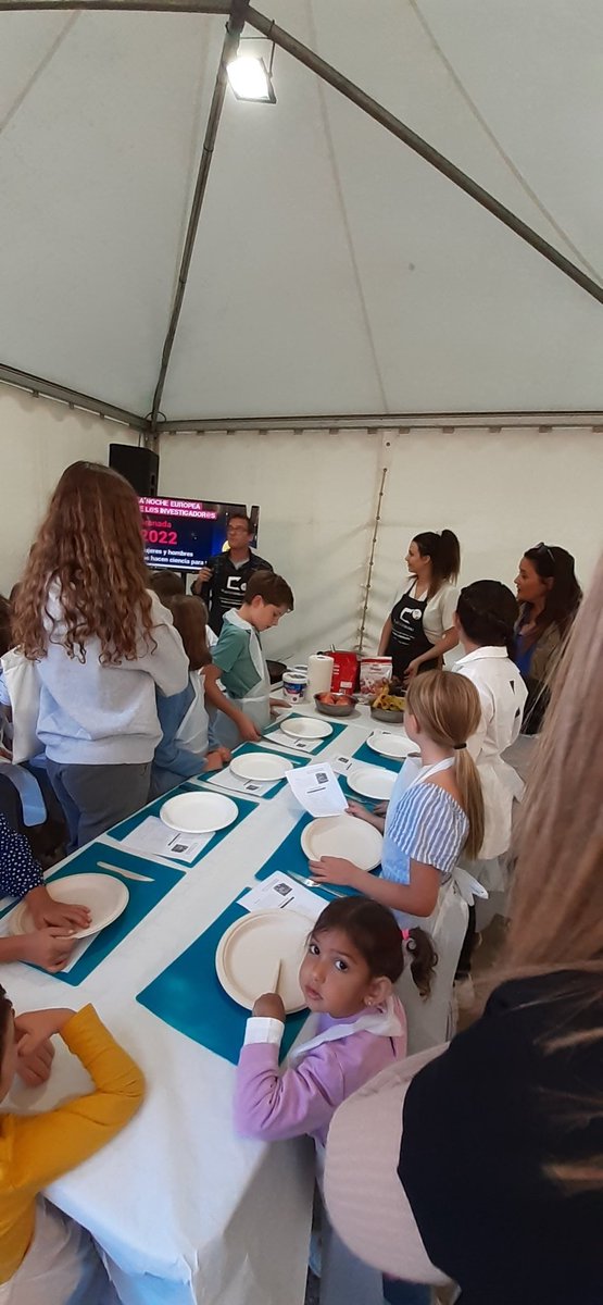 EASPsalud's tweet photo. Empieza nuestro taller de cocina rico y sano de @escpacientes con los más jovencitos preparando Tortitas de calabaza
Aprender salud
Saber qué comes
#NightSpain
#NightGranada
#ERN22 https://t.co/DxV4vJbEPO