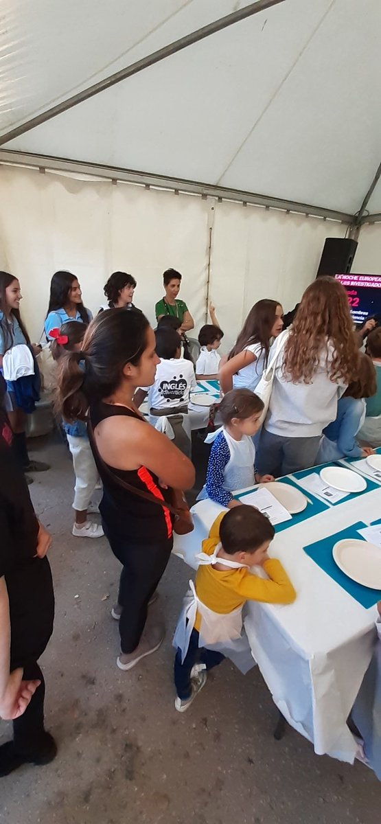 EASPsalud's tweet photo. Empieza nuestro taller de cocina rico y sano de @escpacientes con los más jovencitos preparando Tortitas de calabaza
Aprender salud
Saber qué comes
#NightSpain
#NightGranada
#ERN22 https://t.co/DxV4vJbEPO