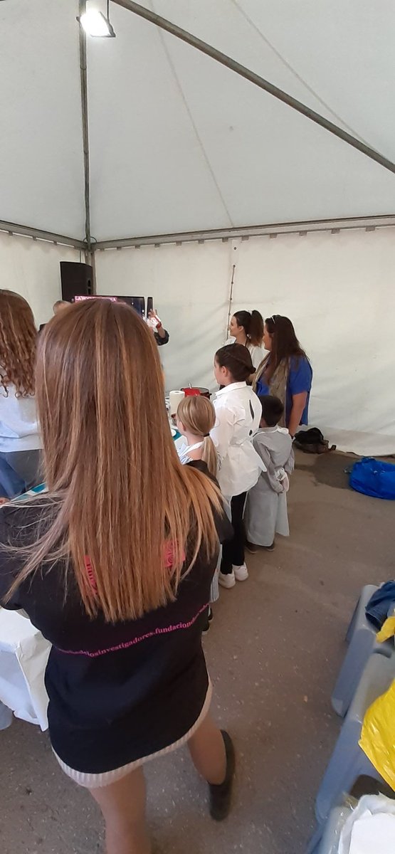 EASPsalud's tweet photo. Empieza nuestro taller de cocina rico y sano de @escpacientes con los más jovencitos preparando Tortitas de calabaza
Aprender salud
Saber qué comes
#NightSpain
#NightGranada
#ERN22 https://t.co/DxV4vJbEPO