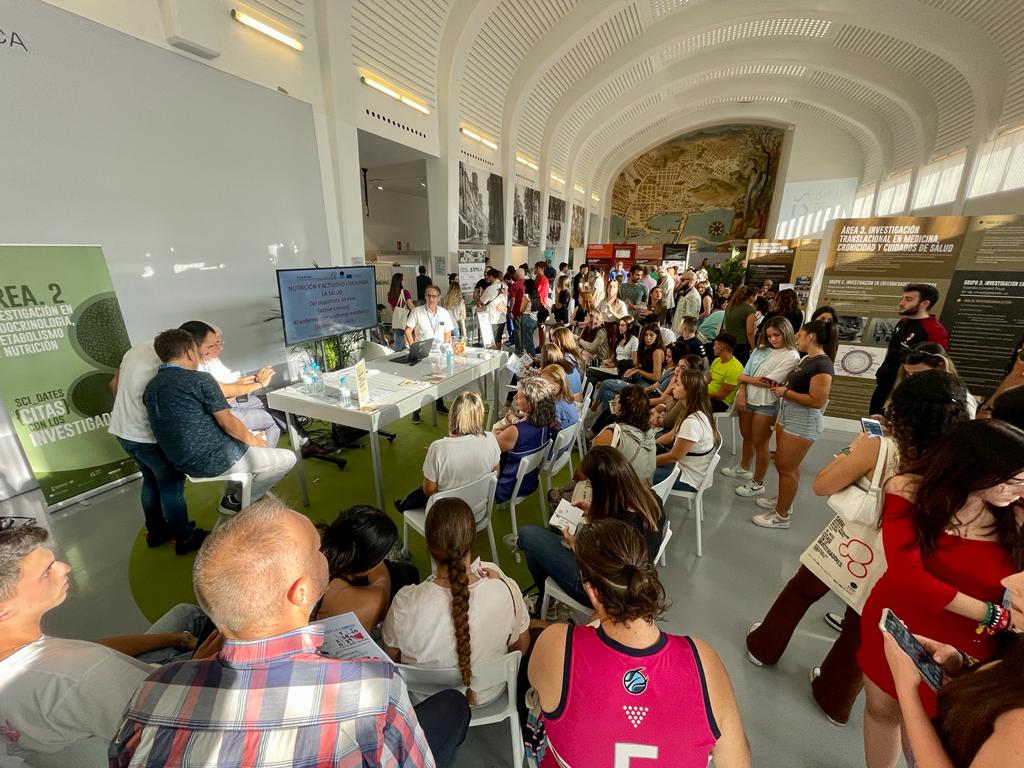 isabial_iis's tweet photo. 🙂Gracias por la gran acogida de SCI-DATES "Citas con los investigadores" de @isabial_iis en Espacio Séneca

👥Continúan las presentaciones en las 5 áreas de investigación con motivo de la Noche Mediterránea de los Investigadores y las Investigadoras #MednightGTS 🇪🇺

#SCIDATES https://t.co/YgfEZjHIXm