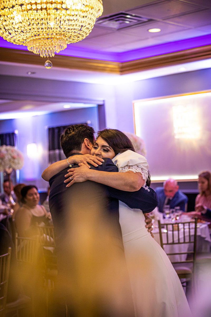 chriscaptures_'s tweet photo. Love is happiness…

#wedding #love #weddingphotography #depthoffield #LensCulture #captureit #chriscapturesit #lovephotography #tildeathdouspart #sayido https://t.co/dLfeRj3dh3