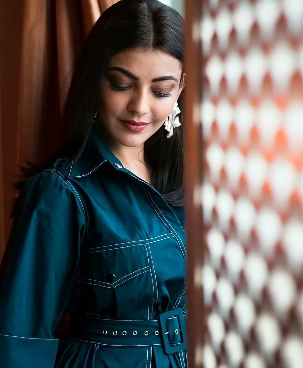 GayatriKajalian's tweet photo. Sizzling ❤️🔥
Throwback to @MsKajalAggarwal for #OppoF9Pro launch event at Bangalore 💫💙
#KajalAggarwal #Kajalism https://t.co/UIVbrMyz1q