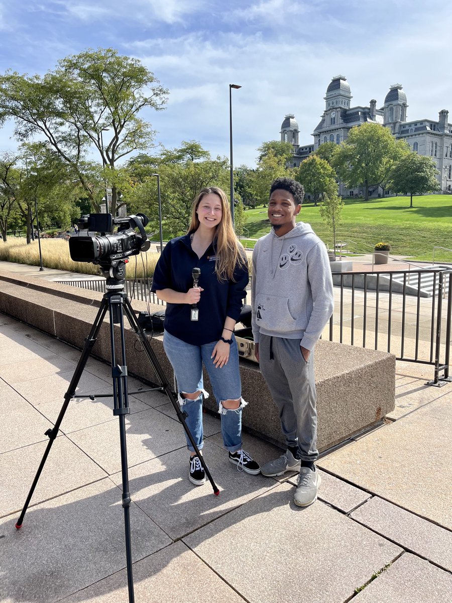 Back on ⁦@SyracuseU⁩ campus for #orangecentral and met these two amazing ⁦@NewhouseBDJ⁩ grad students ⁦@emilyshiroff⁩ ⁦@TygerMunn⁩