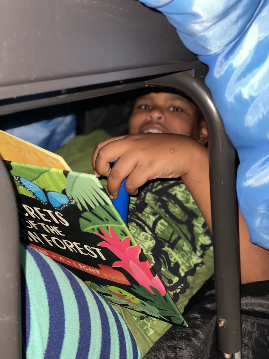 CPES_Ballstars's tweet photo. Flashlights, Forts &amp; Fiction!!! We ❤️ Reading!!!  #readathon #Ballstars @cedarpointpto @CPES_Cheetahs https://t.co/whayjygVzA
