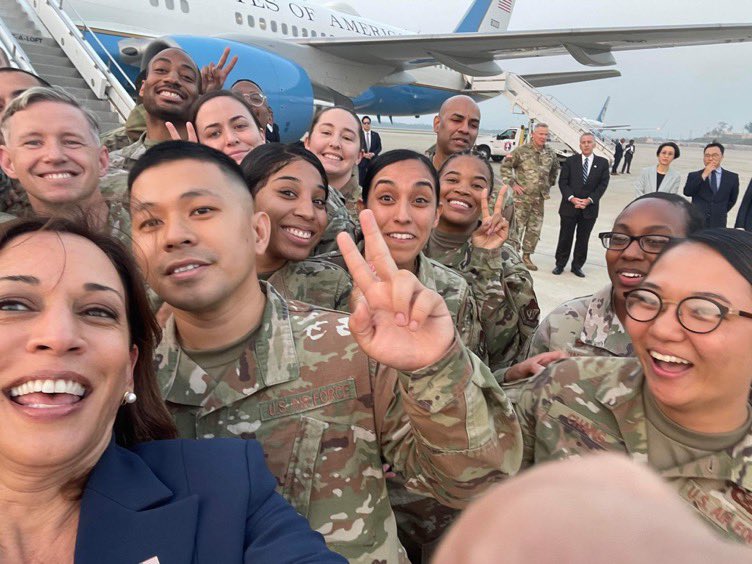 FlyWithKamala tweet media