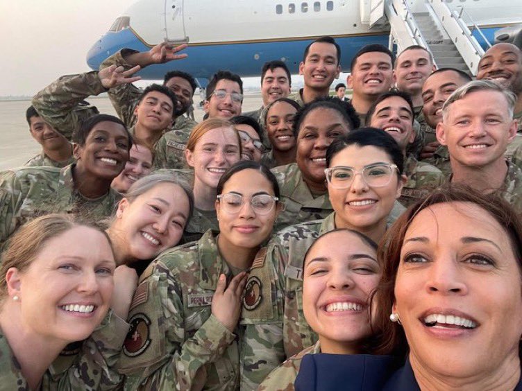 FlyWithKamala tweet media