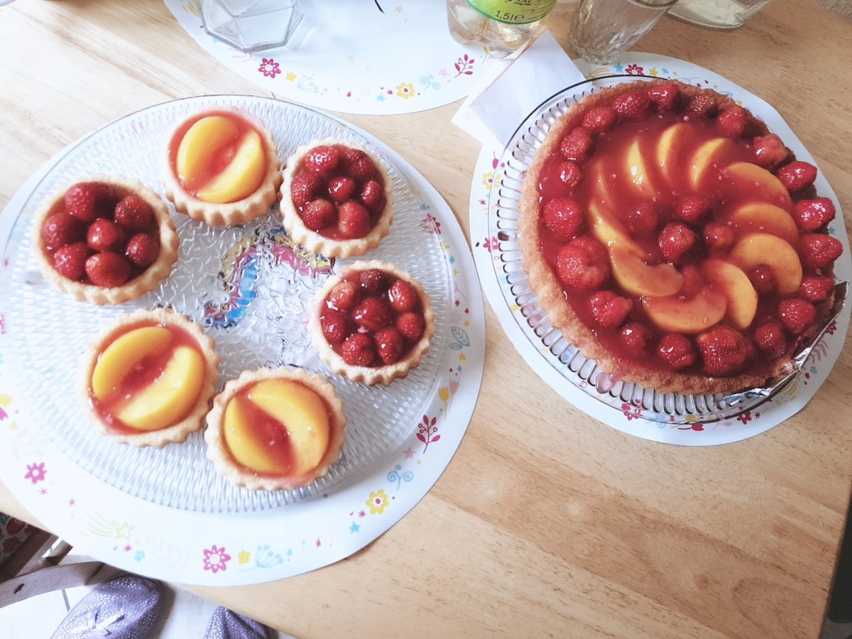 LoraLunatic's tweet photo. Cooking & Baking are some of my fav ways to get create and inspired 😌
Baked eggplant on gnocchi // peach&strawberry cake 🥰
(wanted to share both, even if cake might not count for "cookoff" 😅)
#ThetaCookOff @THETAtv https://t.co/IXxy2qiOlr