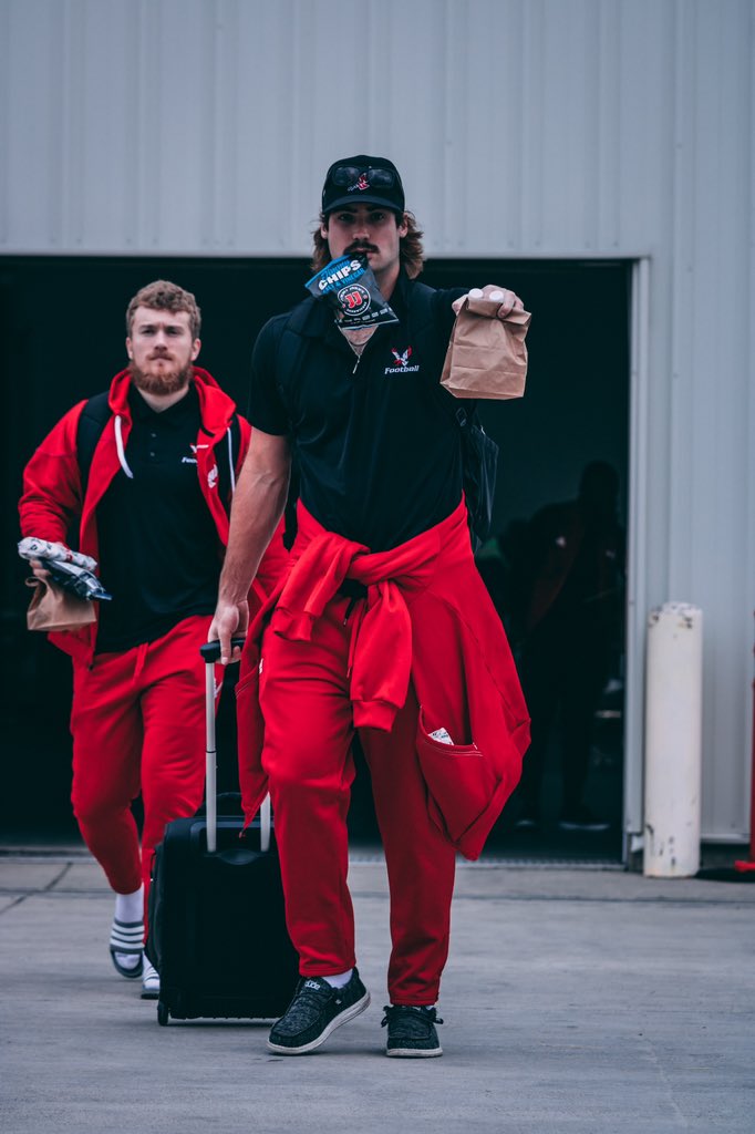 EWUFootball's tweet photo. Fueled by @jimmyjohns ✈️

Next Stop: Gainesville, FL

#GoEags https://t.co/Bryi7iURt7