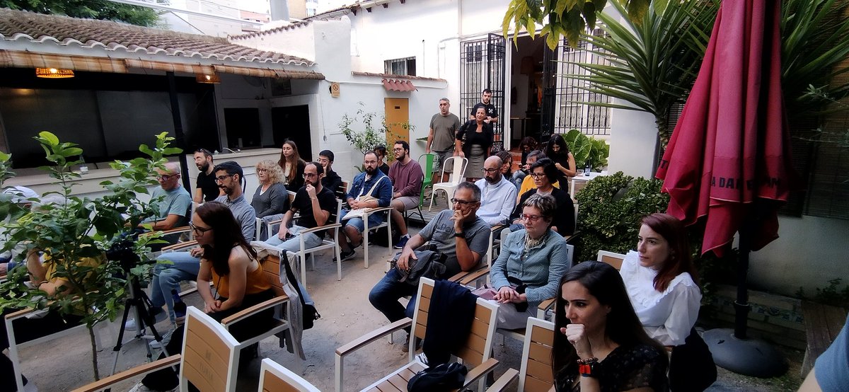 Encontres (@encontres_) on Twitter photo Comença la presentació del llibre "Autòpsia d'un país" de <a href="/lucas_marco/">Lucas Marco</a> amb la participació de <a href="/vgaliana_/">Vicent Galiana</a> i Melanie Ibáñez.
La tasca de difusió de la memòria democràtica és fonamental per encarar el futur. Comença la presentació del llibre "Autòpsia d'un país" de <a href="/lucas_marco/">Lucas Marco</a> amb la participació de <a href="/vgaliana_/">Vicent Galiana</a> i Melanie Ibáñez.
La tasca de difusió de la memòria democràtica és fonamental per encarar el futur.
