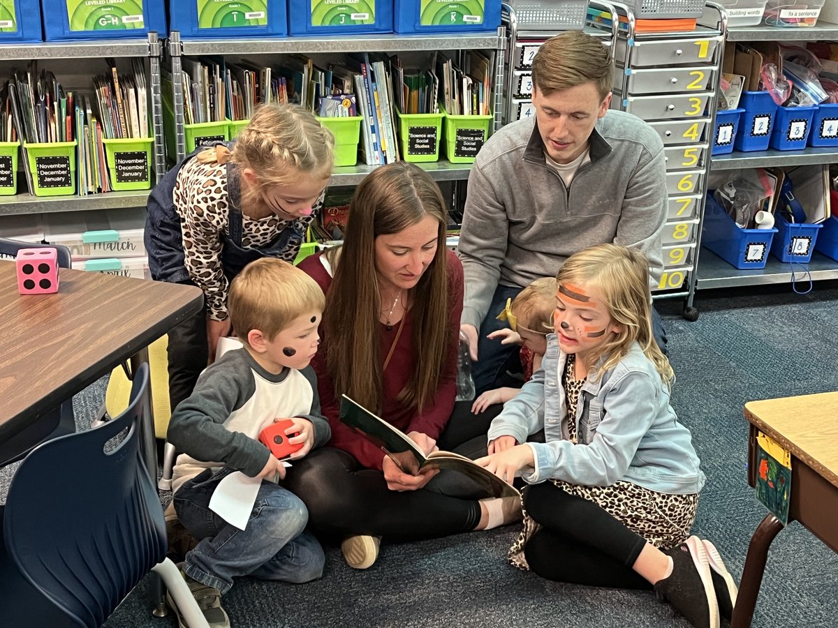 301Lions's tweet photo. Lions had a fabulous time at "A Night at the Zoo" literacy night! We welcomed Animal Quest, the Anderson Humane shelter and families to engage in literacy based activities and shop at our book fair! Thank you to tall the families who joined us! https://t.co/AykIzqyZr9