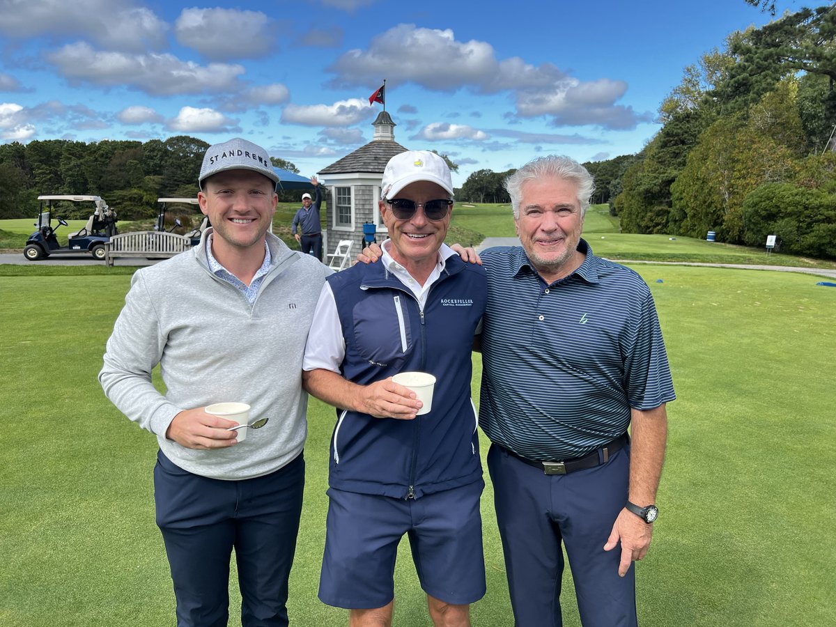 crossroads4kids's tweet photo. We were honored to host over 100 guests at the beautiful Wianno Club yesterday for our 10th Annual C5 New England Golf Classic! Thanks to the support of our Golf Classic sponsors, golfers, and auction donors and bidders, we exceeded our fundraising goal and raised almost $310K! https://t.co/YaeHDfSwYK