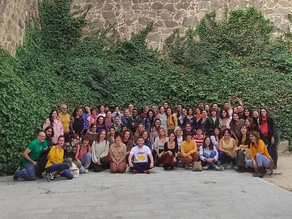 Tangente_coop's tweet photo. Hoy ha terminado #ComunESS22 pero estábamos tan enfrascadas en las píldoras formativas y el plenario que no hemos podido contar nada por aquí🙃
Aún así, no podíamos irnos sin despedirnos ❤️
¡MILES DE GRACIAS a la organización @Reas_Red, @ReaSclm y a todas las participantes!🍍 https://t.co/D6lJ4bAq2P