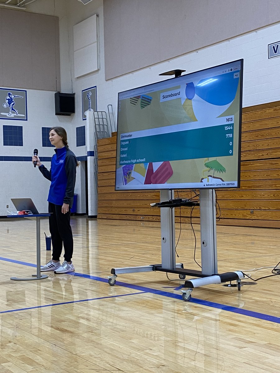 DuchesneHS's tweet photo. Today at Communio, the students played the quiz game Kahoot and tested their Christian religion knowledge.  

Congratulations @DHSDrexel on your win!

#DHSPioneers https://t.co/LUtSMplWA6