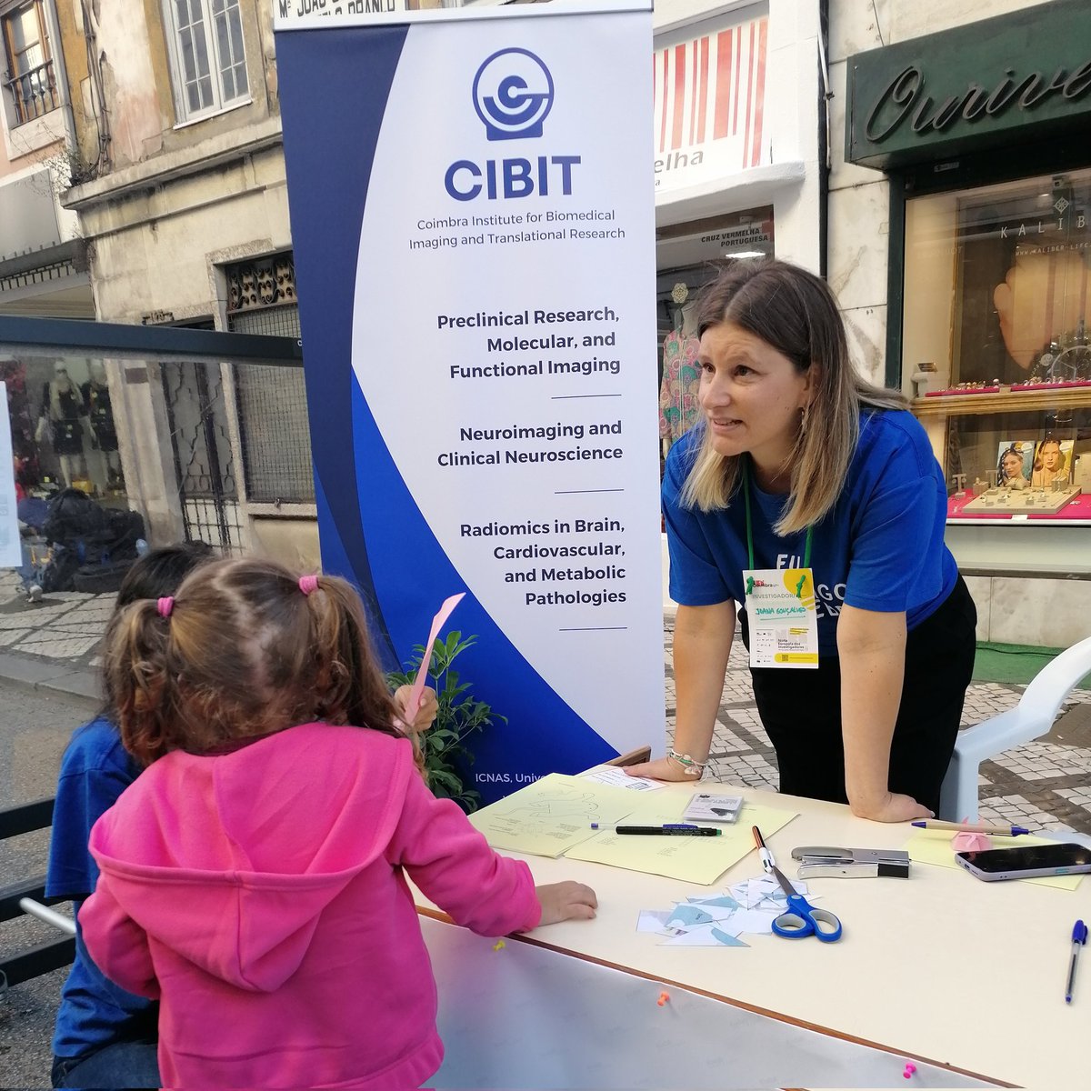 CIBIT_UC's tweet photo. #CIBIT_UC researchers prepared a set of hands-on activities to explore the (pro)Active Brain 🧠!

Join us until midnight! 

#NEI2022 #ERN2022
@uc_iii @UnivdeCoimbra https://t.co/qQT930EqMq