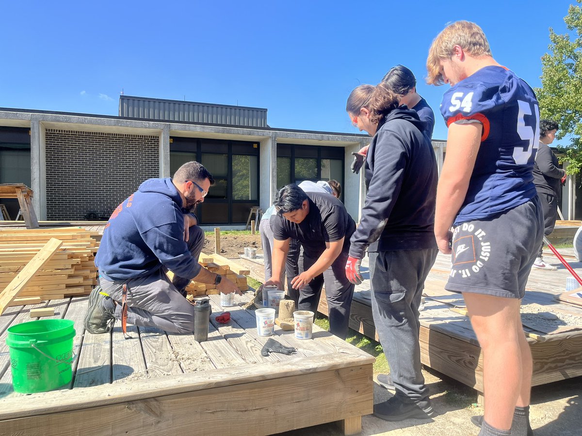 StaggMathConstr's tweet photo. Today is a lab activity in Math and the Trades and Construction where students are mixing concrete in different portions of concrete to water to find the best ratio.  @StaggSTEM @StaggHighSchool https://t.co/xiVj5wOYEU